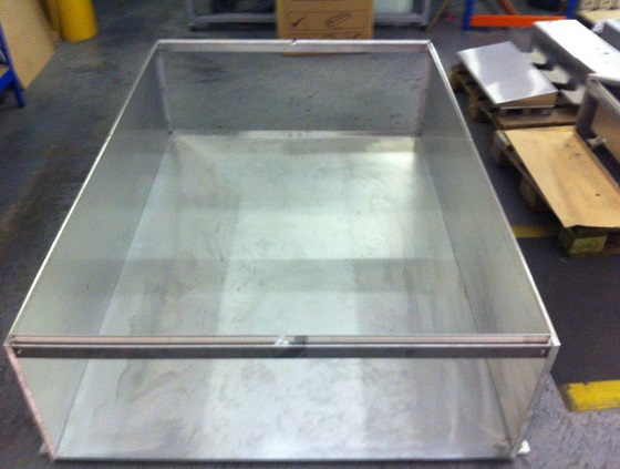 The larger external cabinet allows the fixing of the smaller enclosures