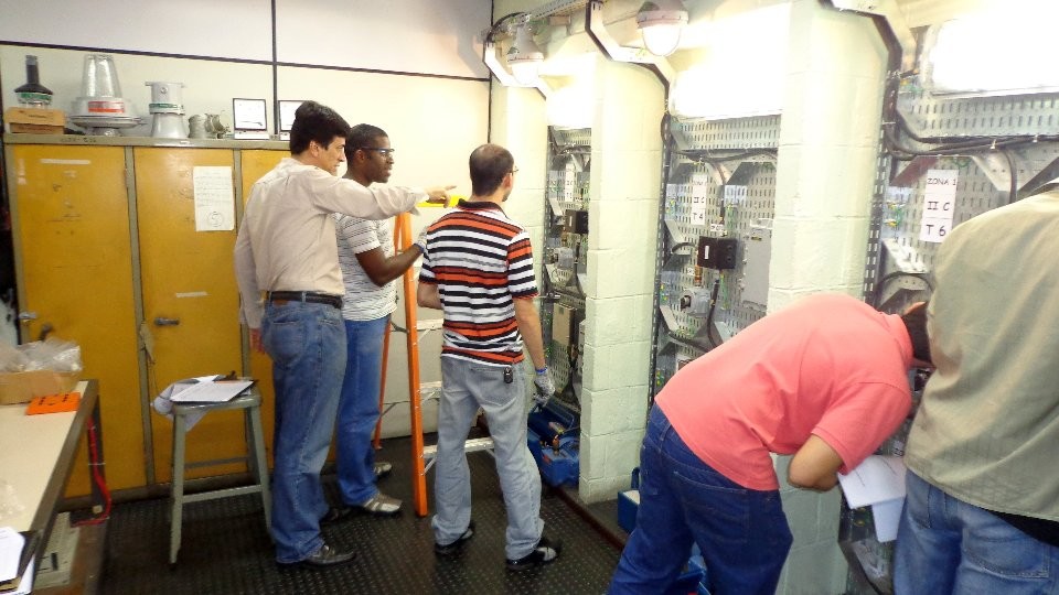 The "hands-on" training: the effective way to teach the workers on Ex installations. Photo 1: The "hands-on" training: the effective way to teach the workers on Ex installations.