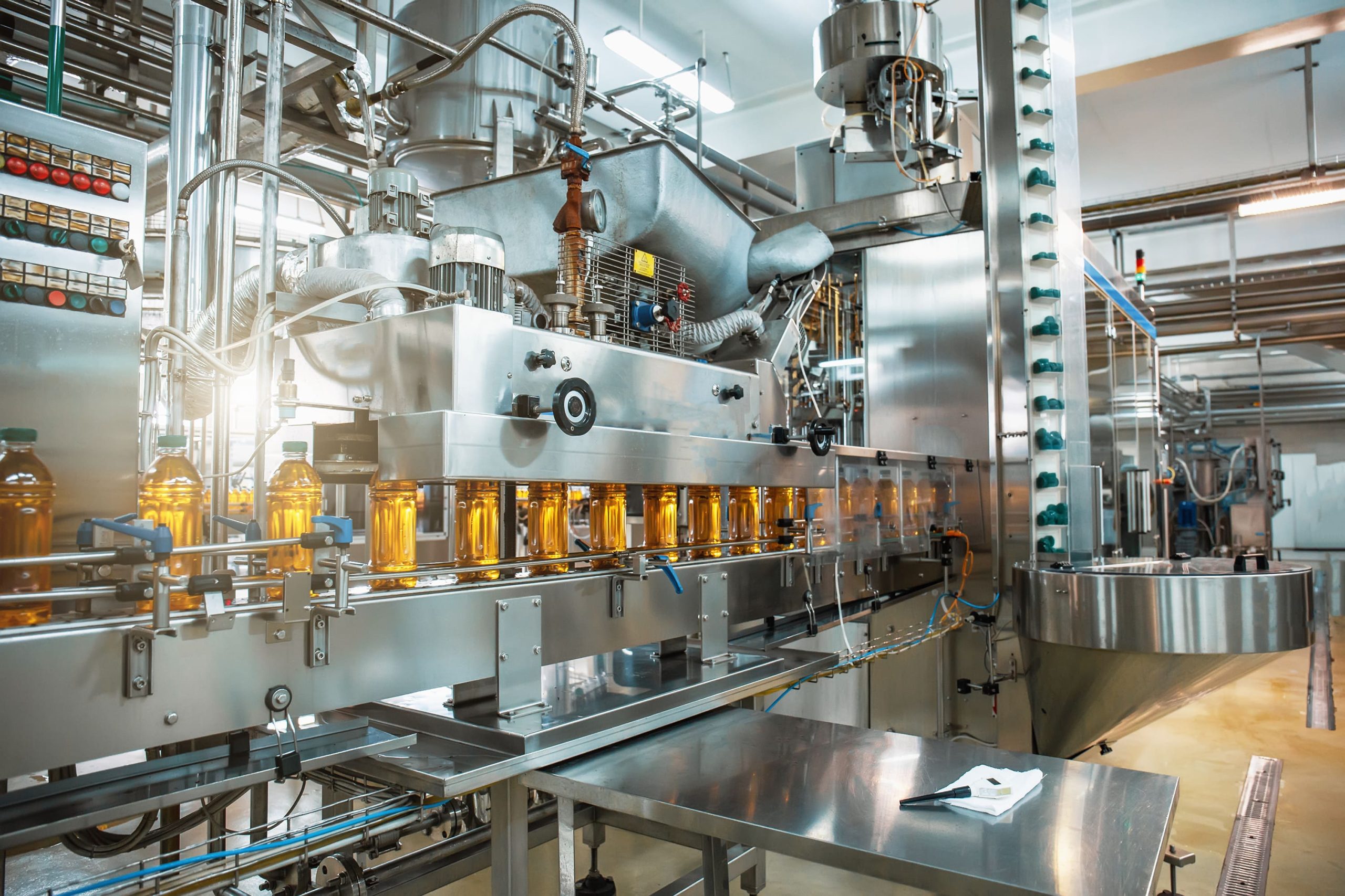 Marechal Plugs & Sockets for the Food & Beverage Industry Marechal Plugs & Sockets for the Food & Beverage Industry